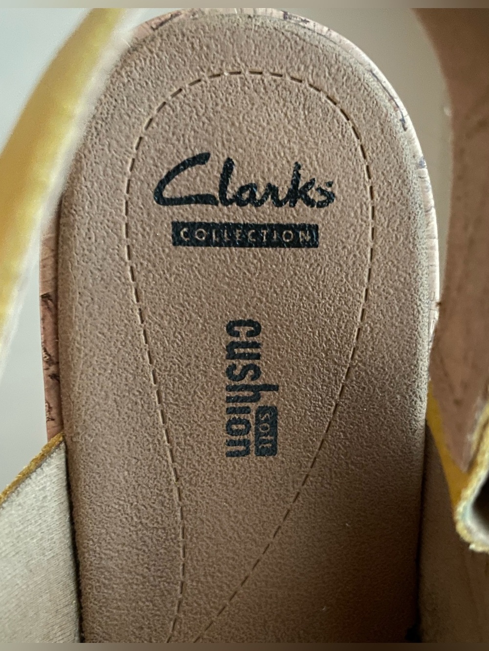 Clarks ‘Stasha Hale’ Yellow Leather Sandals Cross-Strap Cork Wedge Size 7.5 Wide - Picture 7 of 12